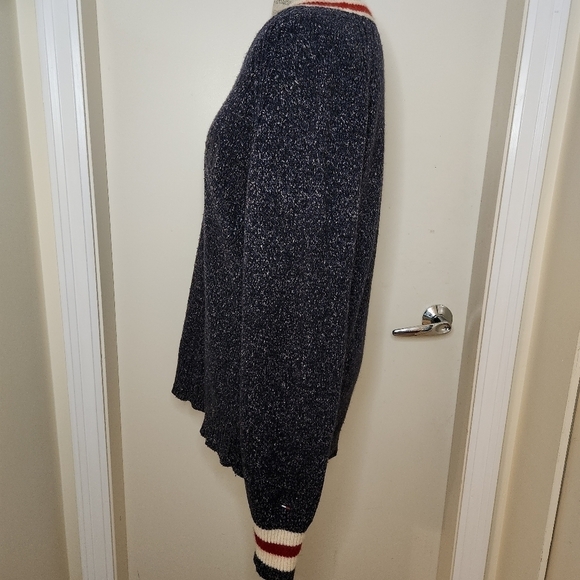 Tommy Hilfiger Sweater - Picture 2 of 9